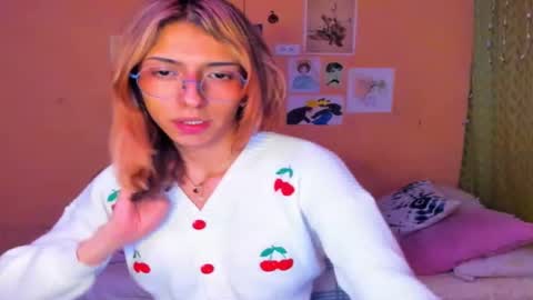 Snapshot of lio_rossue_ chatting on December 4, 2025, 1:15 am Lio Rouse online show from December 4, 2025, 1:15 am