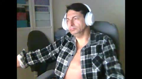 Snapshot of liongr69 chatting on December 26, 2024, 8:07 am liongr69 online show from December 26, 2024, 8:07 am