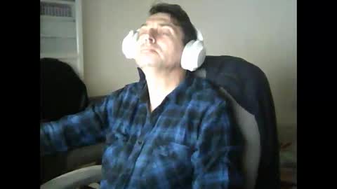 Snapshot of liongr69 chatting on February 28, 2025, 8:20 am liongr69 online show from February 28, 2025, 8:20 am