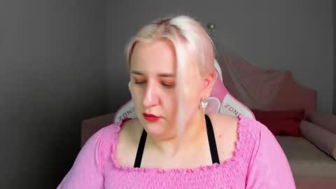 LioraArdyn online show from March 22, 2026, 5:22 am