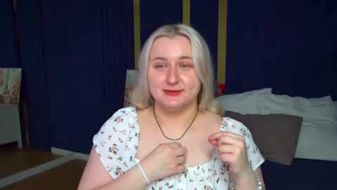 LioraArdyn online show from April 13, 2026, 5:24 am