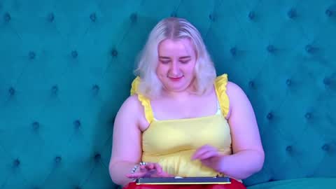 LioraArdyn online show from April 26, 2026, 5:16 am