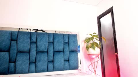 Liorah wolf online show from March 12, 2026, 8:04 pm