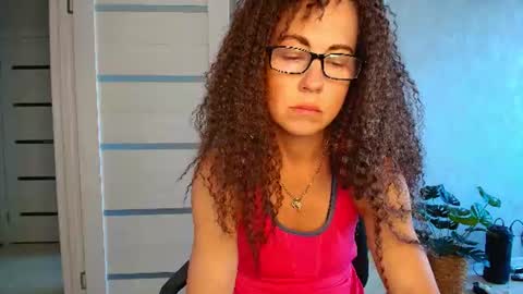 Liora Weiss online show from July 9, 2026, 11:25 am