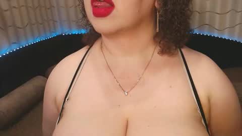 LIpsAddiction online show from February 21, 2026, 10:55 pm