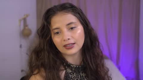 Lily see u on december 2 online show from November 14, 2025, 6:39 pm