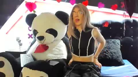 Lis  online show from February 19, 2026, 2:07 am