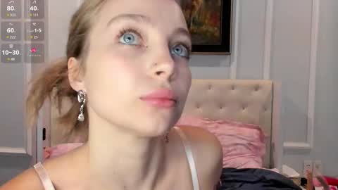 Lisa online show from December 3, 2025, 4:31 am