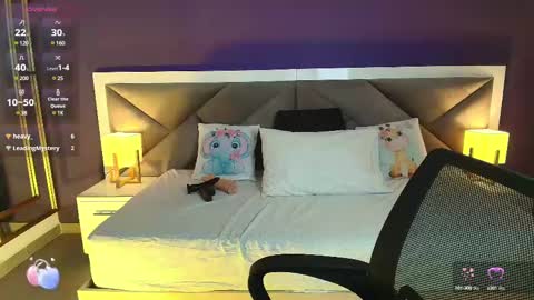 Lisa online show from February 25, 2025, 2:22 pm