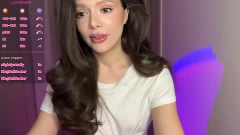 lisa_graham online show from April 7, 2026, 4:13 am