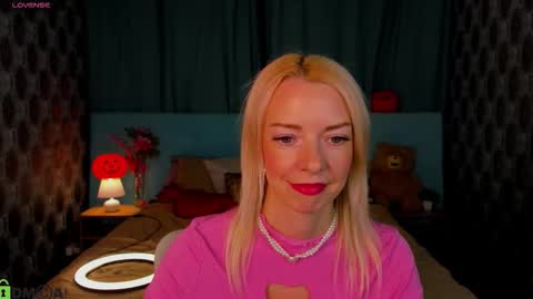 Snapshot of lisa_magnusson chatting on October 29, 2025, 12:46 am Lisa online show from October 29, 2025, 12:46 am