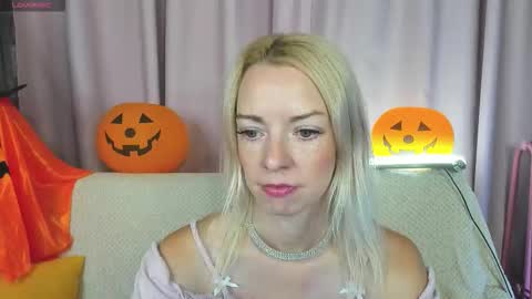 Snapshot of lisa_magnusson chatting on October 31, 2025, 12:11 am Lisa online show from October 31, 2025, 12:11 am