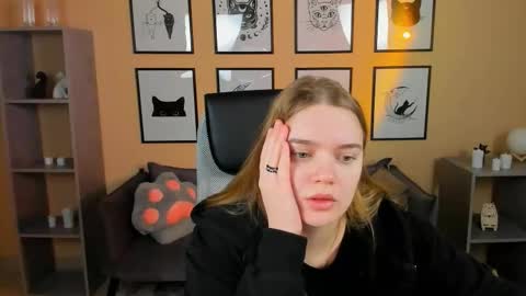 Snapshot of lisa_mitchel chatting on November 3, 2025, 2:02 am Lisa online show from November 3, 2025, 2:02 am