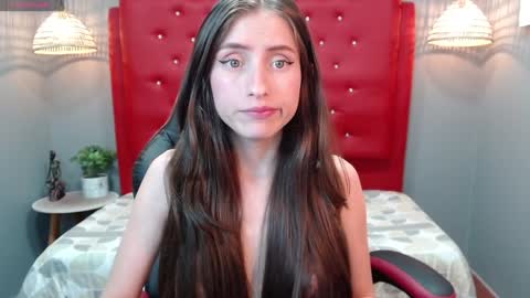 Snapshot of lisa_styleglam chatting on December 6, 2024, 6:37 am Lisa online show from December 6, 2024, 6:37 am