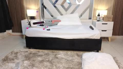 lisa_sweetas online show from February 17, 2026, 1:35 am