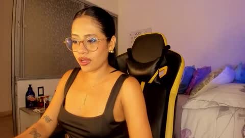 Snapshot of lisa_t08 chatting on November 4, 2025, 2:10 am Lisa Thompson online show from November 4, 2025, 2:10 am