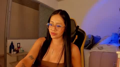 Lisa Thompson online show from November 11, 2025, 3:39 am