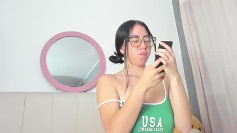 Snapshot of lisaa_a chatting on February 11, 2025, 2:35 am Lisa online show from February 11, 2025, 2:35 am