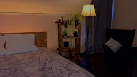 lisaaaliss online show from June 23, 2026, 11:08 am