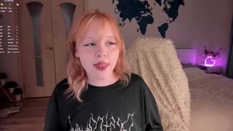 -Lisa- Help me to reach 100 thumbs up3 online show from March 9, 2025, 5:39 pm