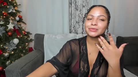 Snapshot of lisaloves6ix9 chatting on December 12, 2024, 6:25 am lisaloves6ix9 online show from December 12, 2024, 6:25 am
