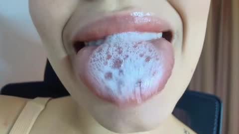 Lisbet online show from April 11, 2026, 9:30 pm