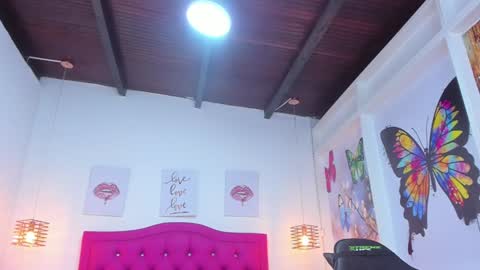 Snapshot of lissa_jhonsoon chatting on December 18, 2024, 7:15 am L I S S A online show from December 18, 2024, 7:15 am