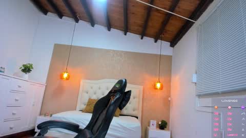 Snapshot of lissa_jhonsoon chatting on February 13, 2025, 1:40 am L I S S A online show from February 13, 2025, 1:40 am