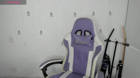 Lissa Kim  online show from February 16, 2026, 12:12 pm