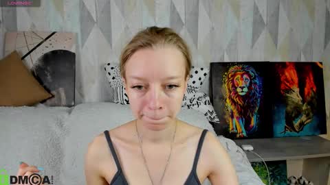 Snapshot of lissa_kitsune chatting on October 5, 2025, 8:12 am Lissa online show from October 5, 2025, 8:12 am