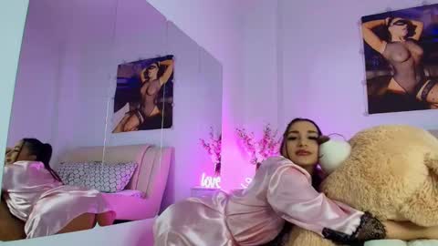 lissa_yassemin online show from December 7, 2024, 11:56 pm