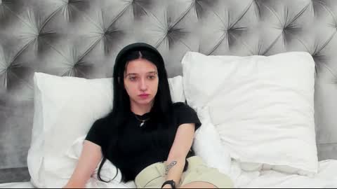 LissaAllison online show from March 11, 2025, 1:56 pm