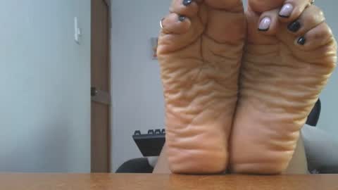 Lissafeethot online show from November 20, 2025, 8:52 pm