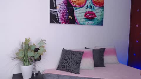 Snapshot of lissbrown chatting on January 18, 2025, 3:38 pm Liss Brown online show from January 18, 2025, 3:38 pm