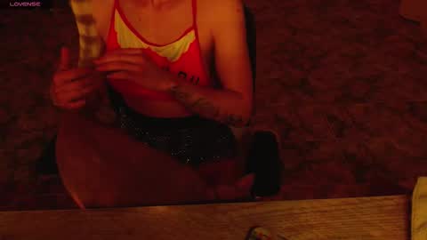 Liss online show from December 3, 2025, 3:47 am