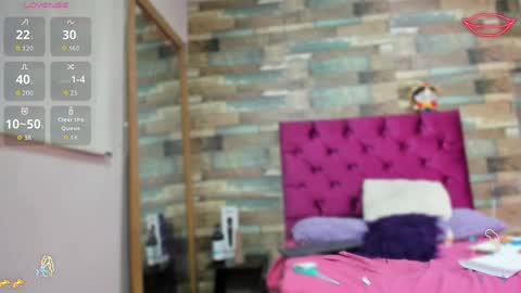 Snapshot of litlenessa_ chatting on May 28, 2026, 12:24 pm VANESSA online show from May 28, 2026, 12:24 pm