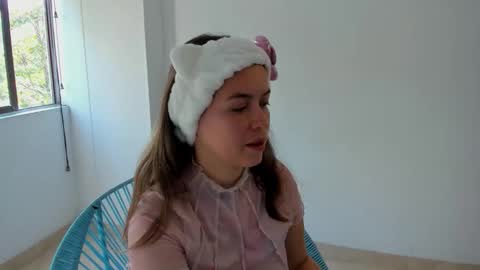 Snapshot of litlle_danni chatting on September 28, 2025, 8:25 pm Danni online show from September 28, 2025, 8:25 pm