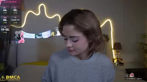 Snapshot of litt1e_emilyy chatting on November 10, 2025, 10:09 pm litt1e_emilyy online show from November 10, 2025, 10:09 pm