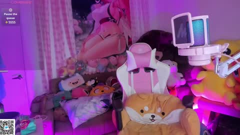 Snapshot of little__ary chatting on December 22, 2024, 7:44 am little ary online show from December 22, 2024, 7:44 am