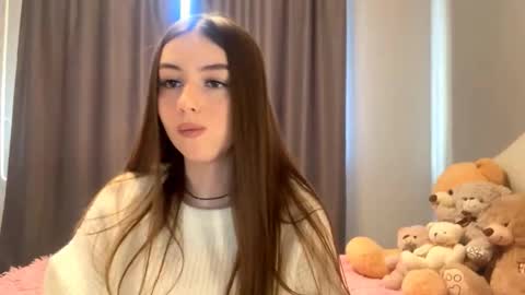 Snapshot of little_anioneta chatting on October 16, 2025, 3:18 am Catherine online show from October 16, 2025, 3:18 am