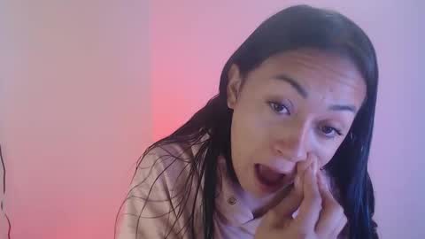 Aliciaparaisss online show from October 18, 2025, 5:14 pm