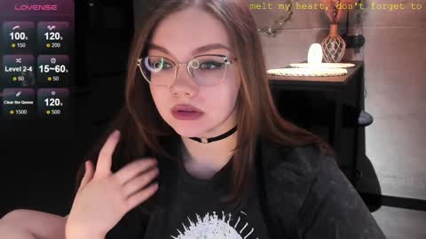 Snapshot of little_bambii_ chatting on January 4, 2025, 2:14 pm Eva online show from January 4, 2025, 2:14 pm