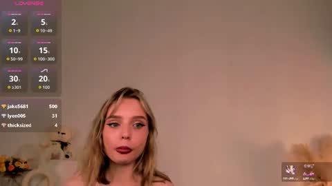 little_clare_ online show from June 14, 2026, 2:24 am
