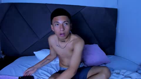 Snapshot of little_kris1 chatting on September 30, 2025, 1:38 pm little_kris1 online show from September 30, 2025, 1:38 pm