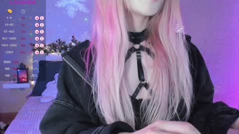 Snapshot of little_misaki chatting on December 25, 2024, 2:14 am Maria online show from December 25, 2024, 2:14 am