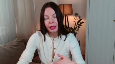 Nicole online show from February 9, 2026, 12:31 pm