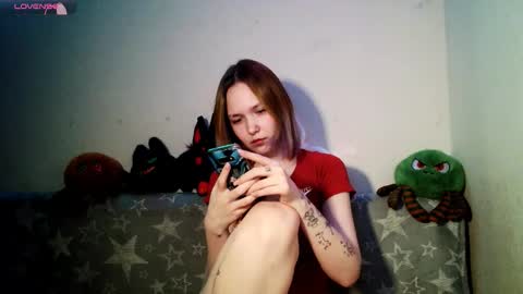 Snapshot of little_sugar_queen chatting on January 18, 2026, 8:34 pm Akin online show from January 18, 2026, 8:34 pm