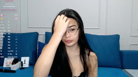 Snapshot of little_v1rgin_angel chatting on November 11, 2025, 1:22 pm Kwan online show from November 11, 2025, 1:22 pm