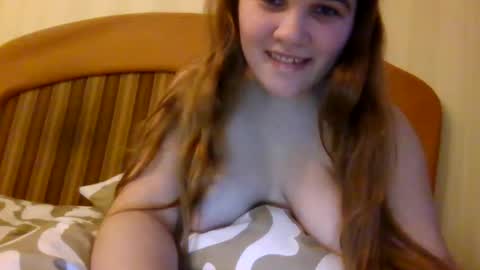 Snapshot of littleangelsex chatting on January 21, 2025, 2:37 pm littleangelsex online show from January 21, 2025, 2:37 pm