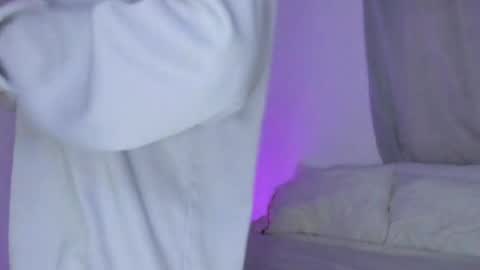 Snapshot of littlecheerry69 chatting on September 22, 2025, 6:32 pm littlecheerry69 online show from September 22, 2025, 6:32 pm